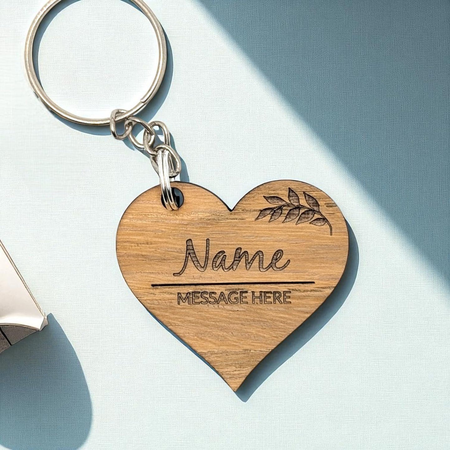 ❤️ Personalised Wooden Heart Keyring with Name & Message – Engraved Leaf Design